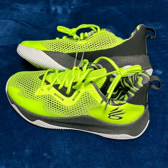 Under Armour UA Steph Curry Hovr Splash 3 3022891-300 Flow green men’s size 8NEW - Picture 1 of 11